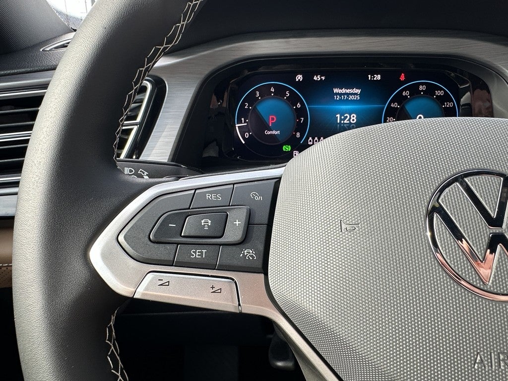 2026 Volkswagen Atlas Cross Sport 2.0T SE 4MOTION