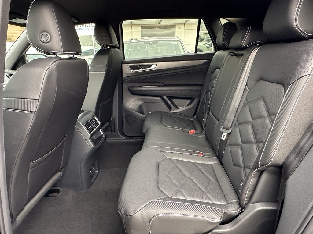 2026 Volkswagen Atlas Cross Sport 2.0T SE 4MOTION