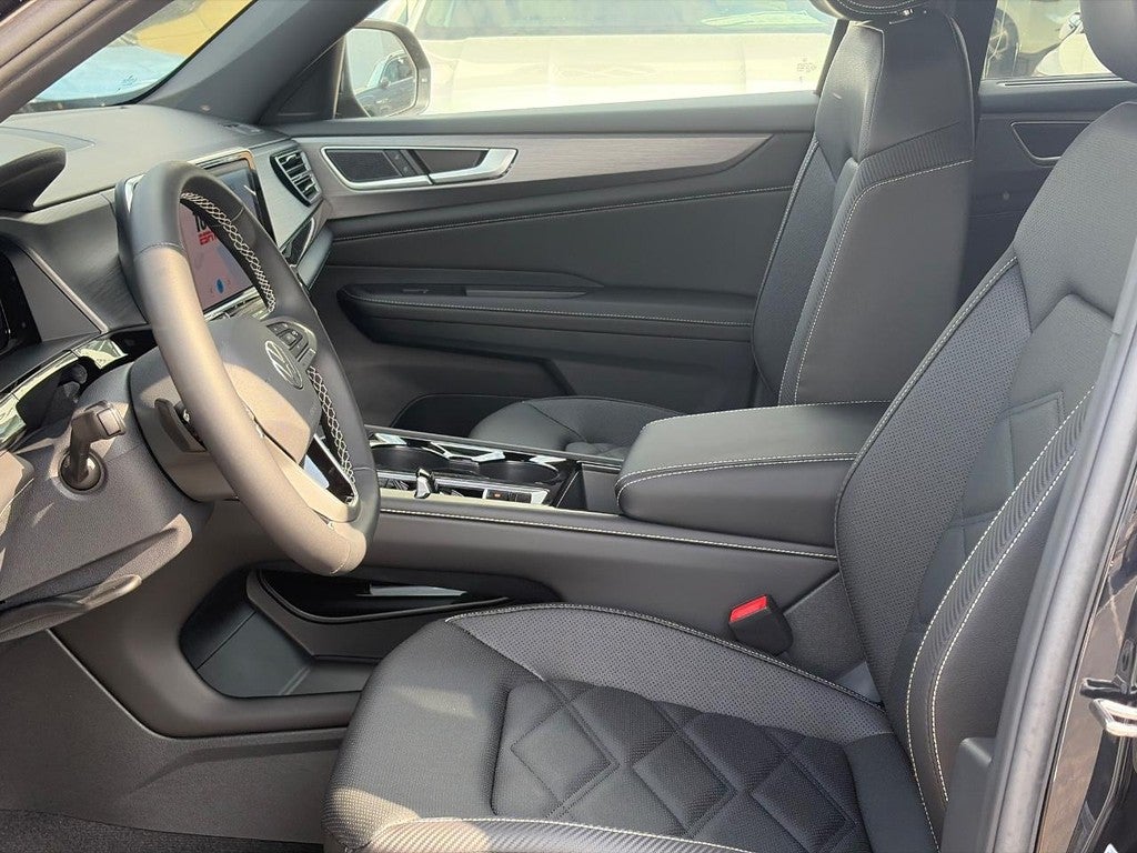 2026 Volkswagen Atlas Cross Sport 2.0T SE w/Technology FWD