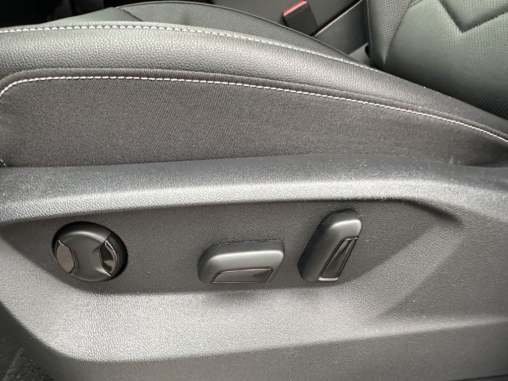 2026 Volkswagen Atlas 2.0T SE w/Technology FWD