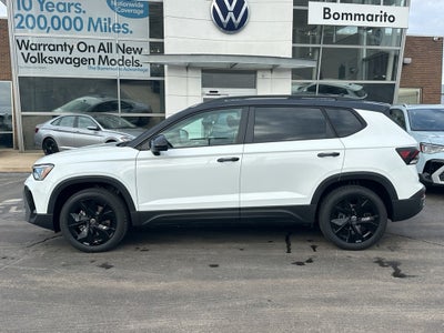 2026 Volkswagen Taos SE Black FWD