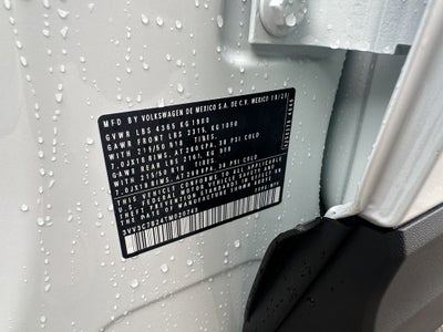 2026 Volkswagen Taos SE Black FWD