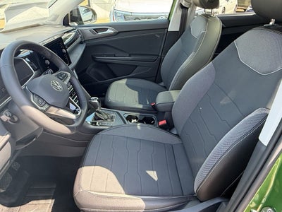 2026 Volkswagen Taos SE Black FWD