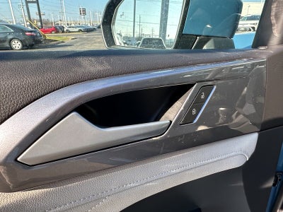 2026 Volkswagen Taos SEL 4MOTION