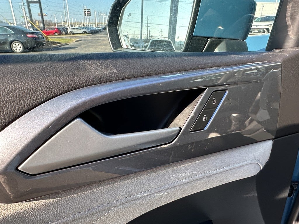 2026 Volkswagen Taos SEL 4MOTION