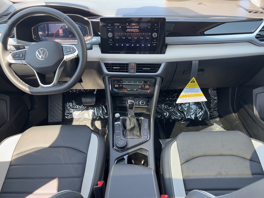 2026 Volkswagen Taos SEL 4MOTION