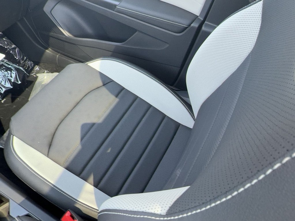 2026 Volkswagen Taos SEL 4MOTION