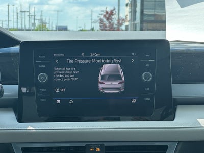 2025 Volkswagen Taos SEL 4MOTION