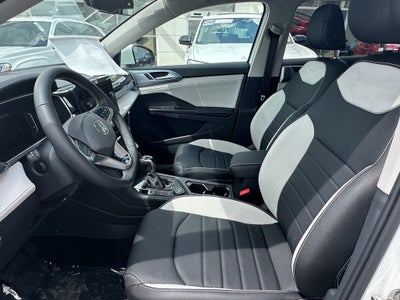 2025 Volkswagen Taos SEL 4MOTION