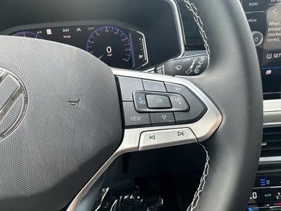 2025 Volkswagen Taos SEL 4MOTION