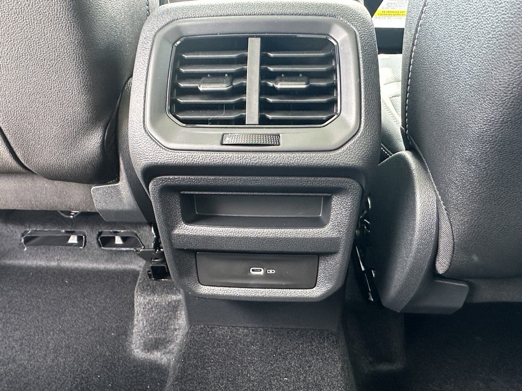 2025 Volkswagen Taos SEL 4MOTION