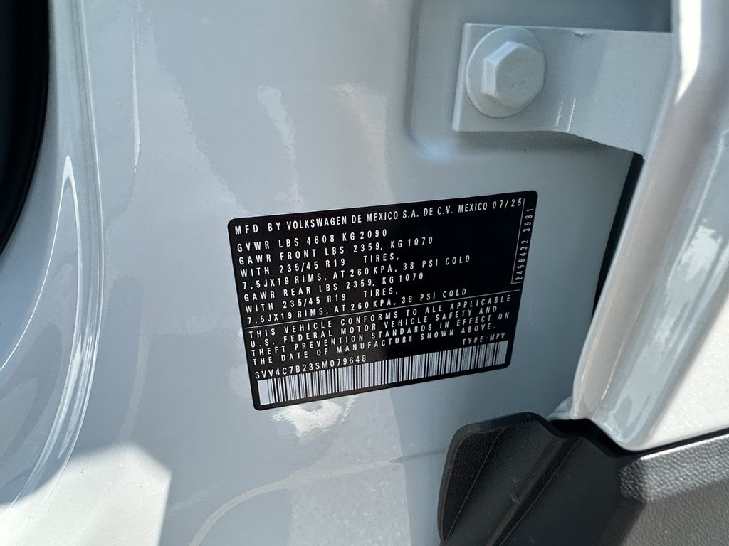 2025 Volkswagen Taos SEL 4MOTION