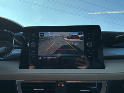 2025 Volkswagen Taos SEL 4MOTION