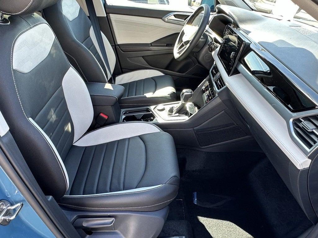 2026 Volkswagen Taos SEL 4MOTION