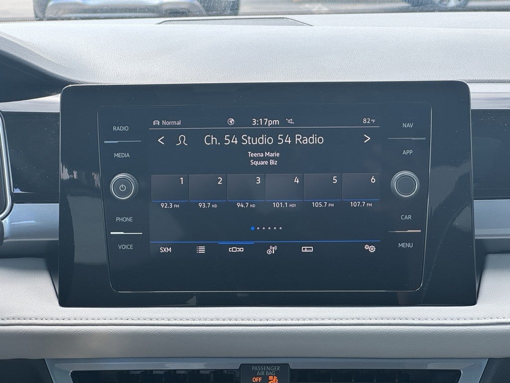 2025 Volkswagen Taos SEL 4MOTION