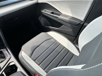 2025 Volkswagen Taos SEL 4MOTION