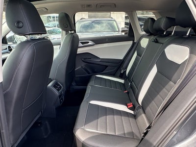 2025 Volkswagen Taos SEL 4MOTION