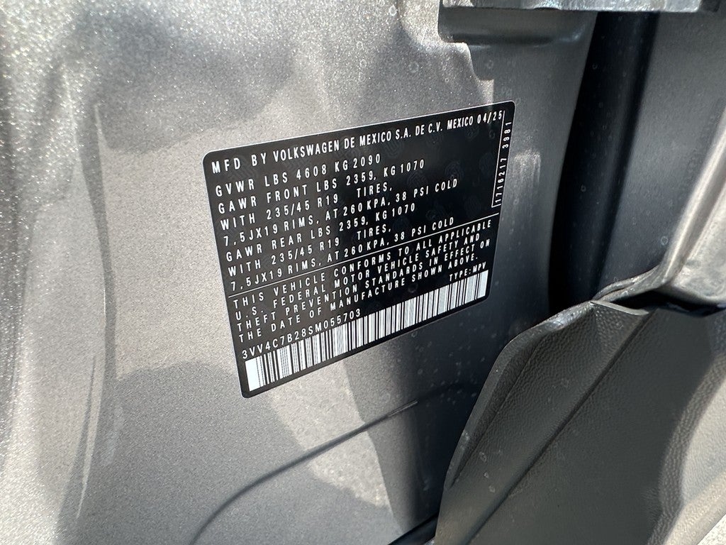 2025 Volkswagen Taos SEL 4MOTION