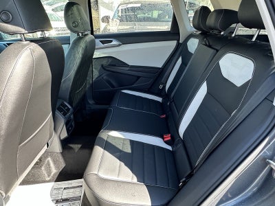 2025 Volkswagen Taos SEL 4MOTION