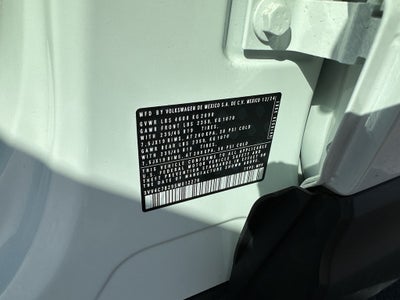 2025 Volkswagen Taos SEL 4MOTION