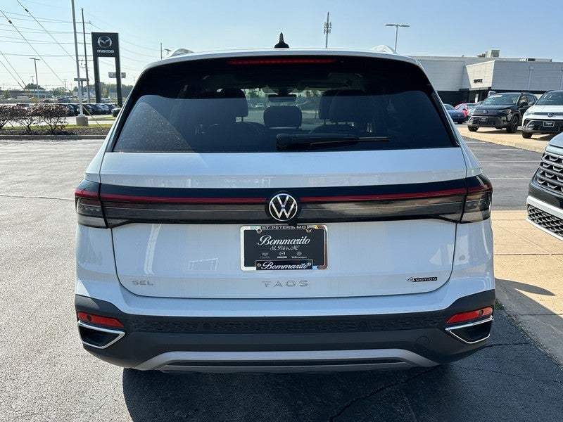 2025 Volkswagen Taos SEL 4MOTION