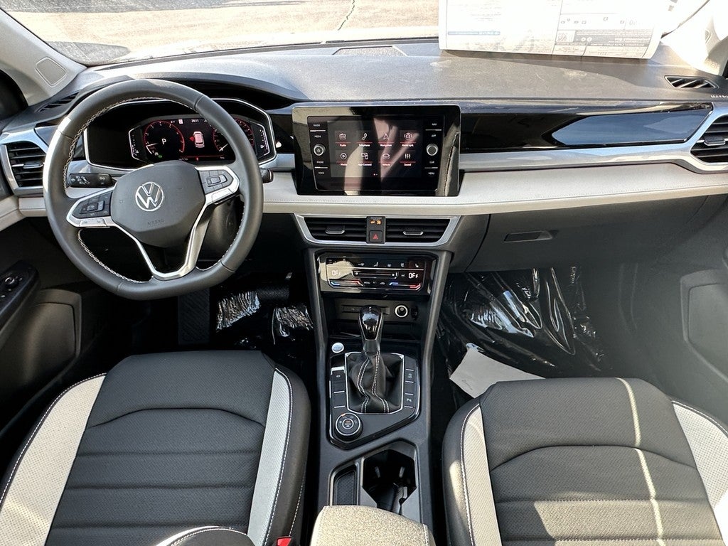 2026 Volkswagen Taos SEL 4MOTION