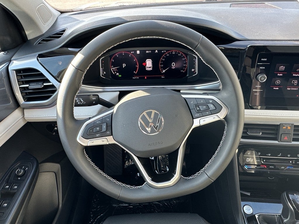 2026 Volkswagen Taos SEL 4MOTION