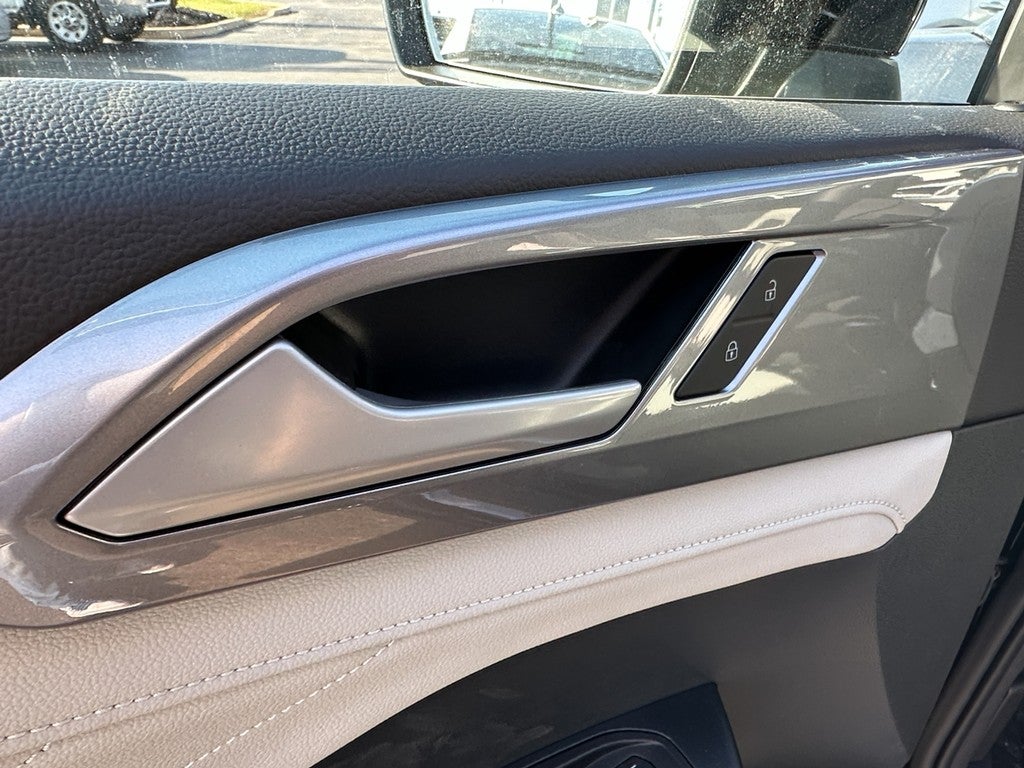 2026 Volkswagen Taos SEL 4MOTION