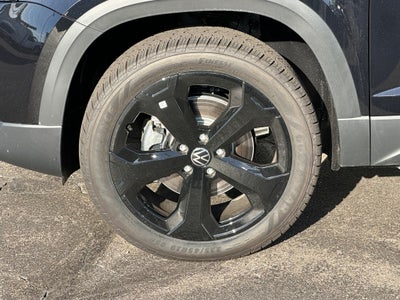 2026 Volkswagen Taos SEL 4MOTION