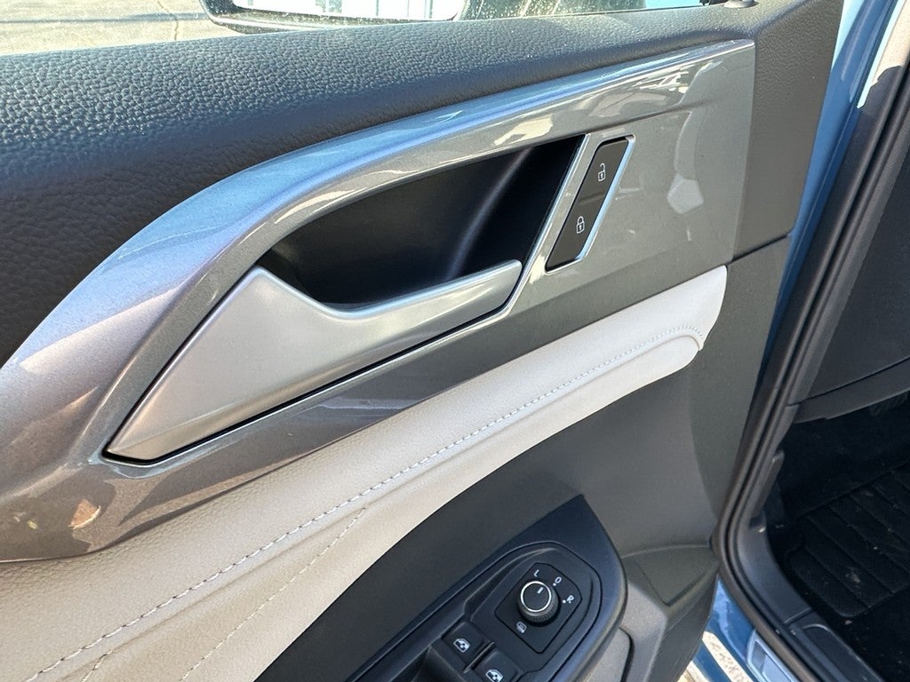 2026 Volkswagen Taos SEL 4MOTION