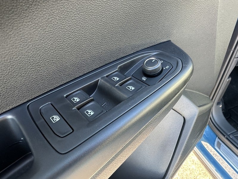 2026 Volkswagen Taos SEL 4MOTION