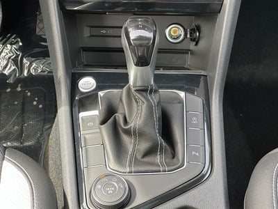 2025 Volkswagen Taos SEL 4MOTION