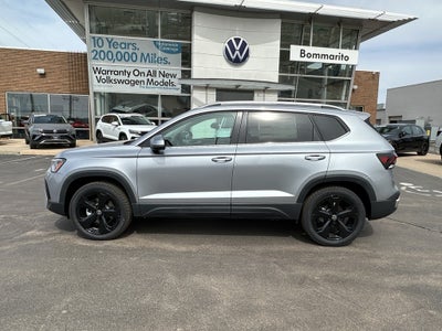 2025 Volkswagen Taos SEL 4MOTION