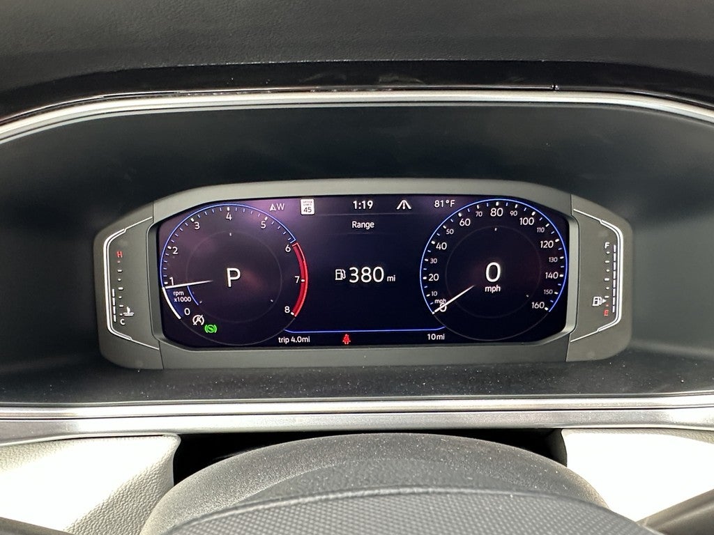 2025 Volkswagen Taos SEL 4MOTION