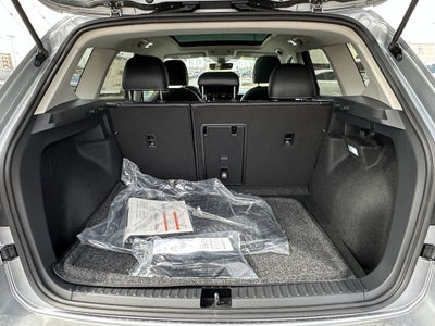 2025 Volkswagen Taos SEL 4MOTION