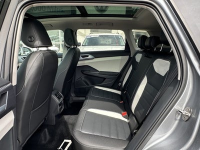 2025 Volkswagen Taos SEL 4MOTION