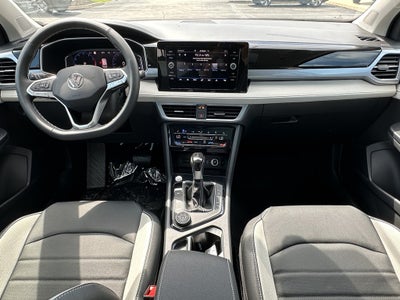 2025 Volkswagen Taos SEL 4MOTION