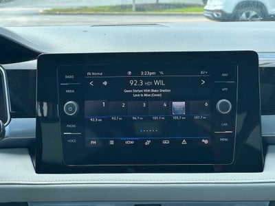 2025 Volkswagen Taos SEL 4MOTION