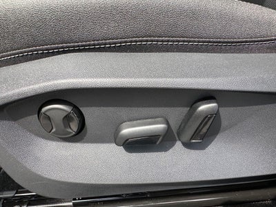 2025 Volkswagen Taos SEL 4MOTION