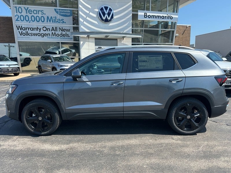 2025 Volkswagen Taos SEL 4MOTION