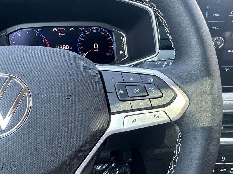 2025 Volkswagen Taos SEL 4MOTION