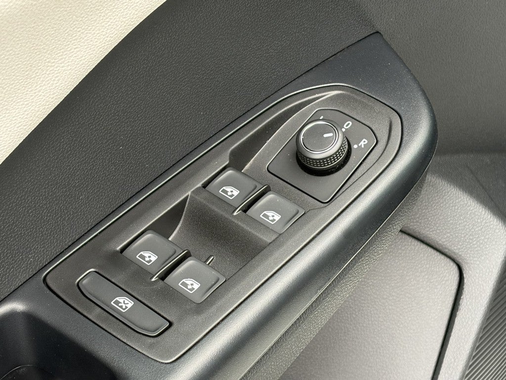 2026 Volkswagen Taos S FWD