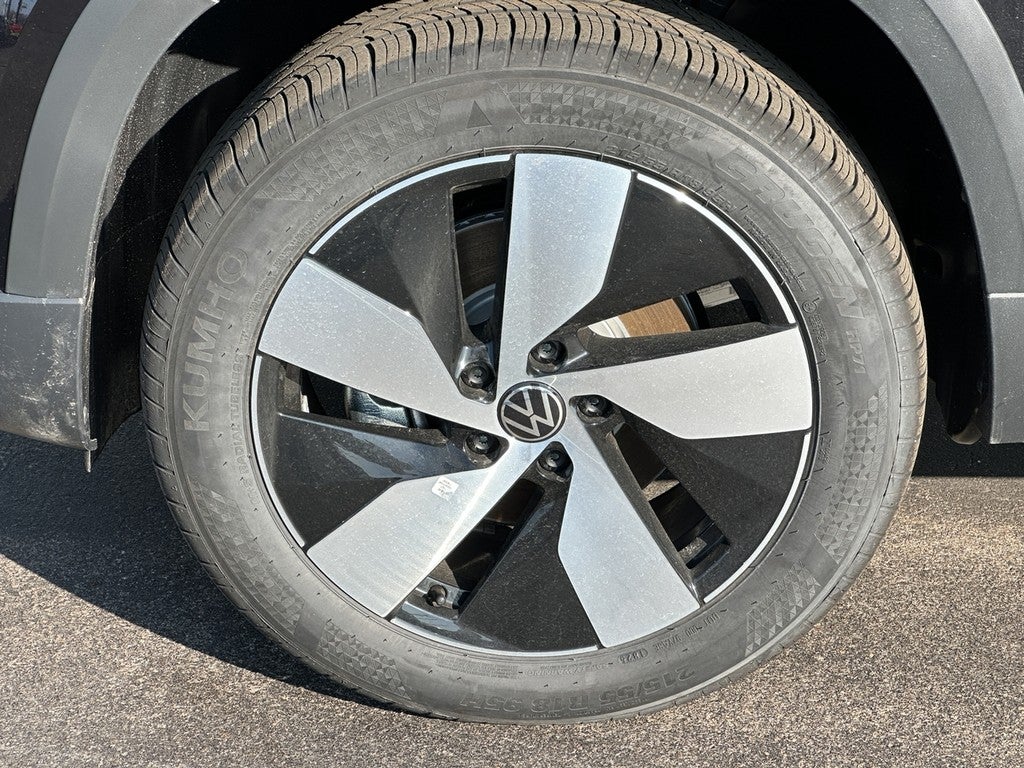 2026 Volkswagen Taos S 4MOTION