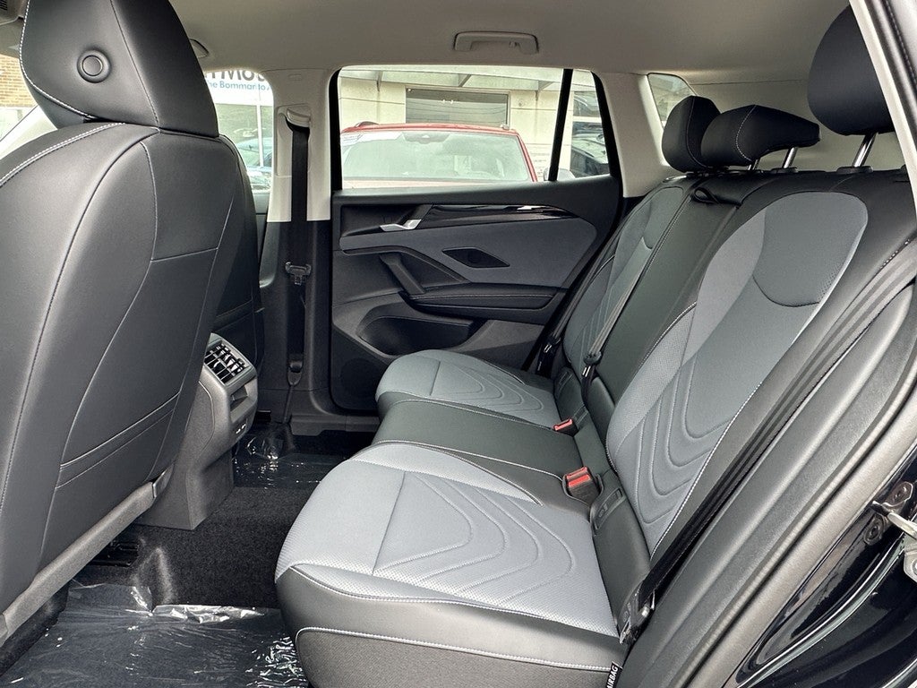 2025 Volkswagen Tiguan 2.0T SE 4MOTION