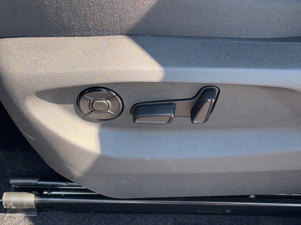 2026 Volkswagen Tiguan 2.0T SE FWD