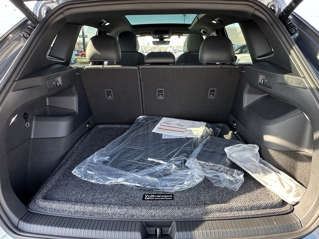 2026 Volkswagen Tiguan 2.0T SE R-Line Black 4MOTION