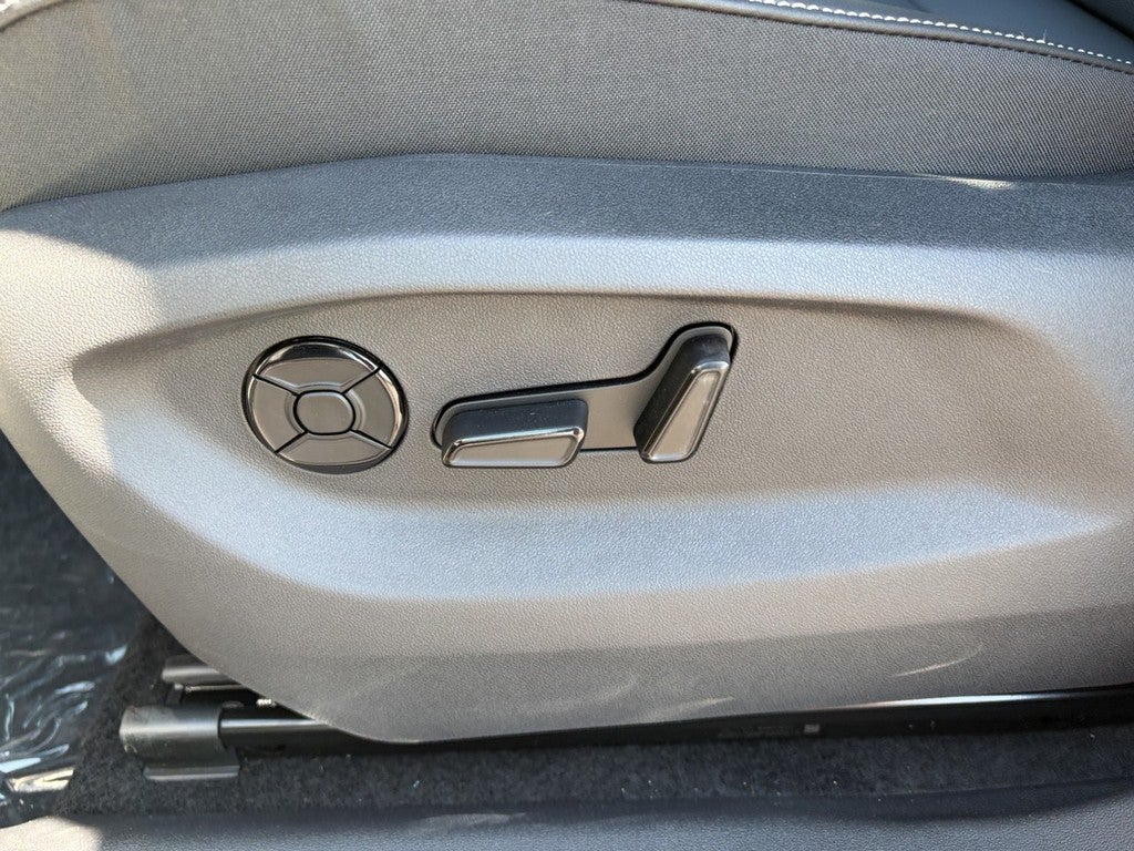 2026 Volkswagen Tiguan 2.0T SE R-Line Black 4MOTION