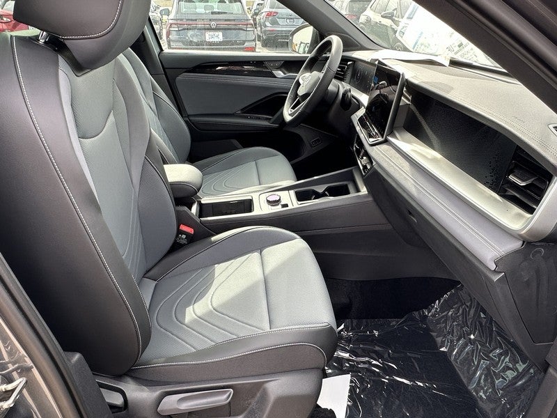 2025 Volkswagen Tiguan 2.0T SE R-Line Black 4MOTION