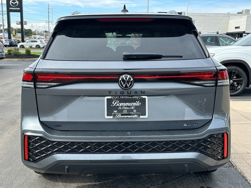 2025 Volkswagen Tiguan 2.0T SE R-Line Black 4MOTION