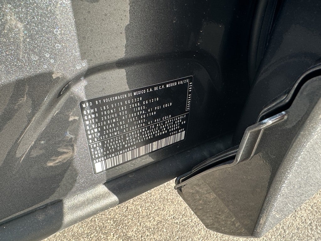 2025 Volkswagen Tiguan 2.0T SE R-Line Black 4MOTION